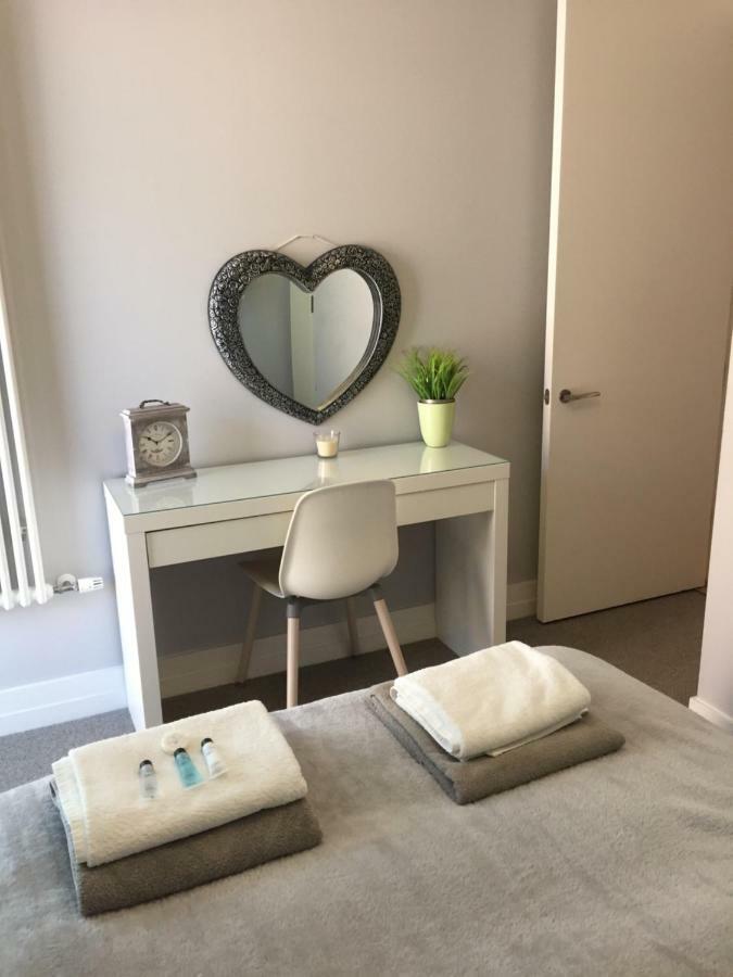 Highcross Deluxe Apartment Лестер Екстер'єр фото